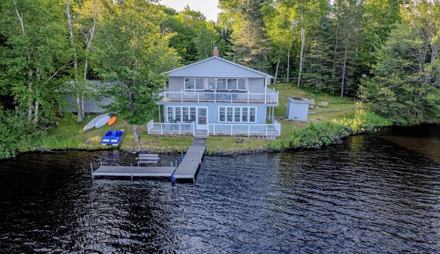 Loon's Cove: Canoe, Kayak, and Sunshine by the Lake