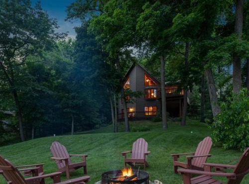 Loonstar Lodge