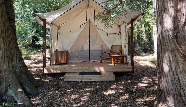 Lopez Farm Cottages & Tent Camping