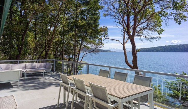 Lopez Island, Painted Rock House #301