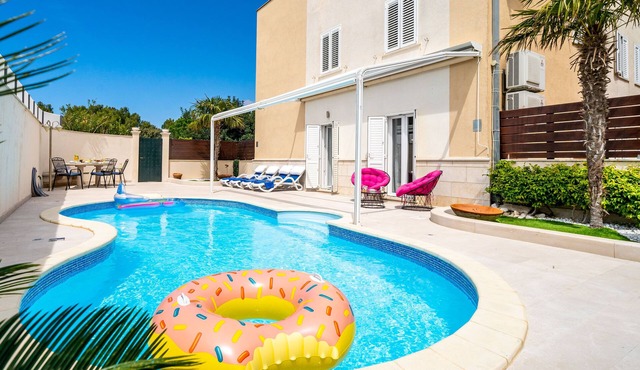 Lorena suite with private pool