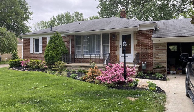 Lorie house Avon ohio