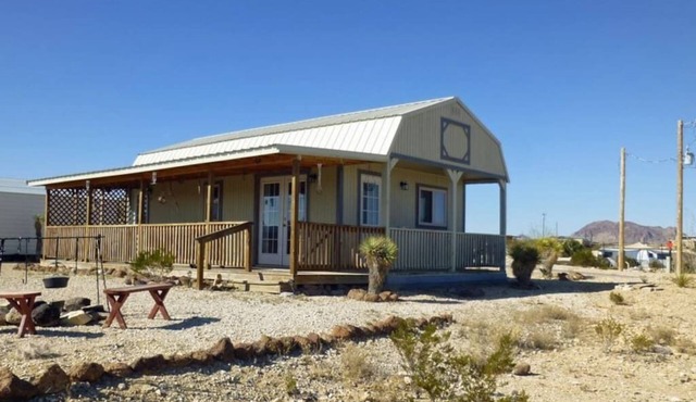 Lorna’s Ghost Town Cabin: Located in Ghost Town