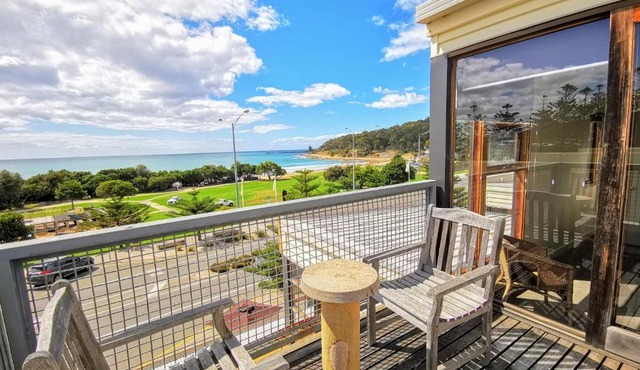 Lornebeach Apartments