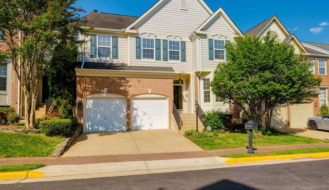 Lorton Vacation Rental 21 Mi to Washington, DC!