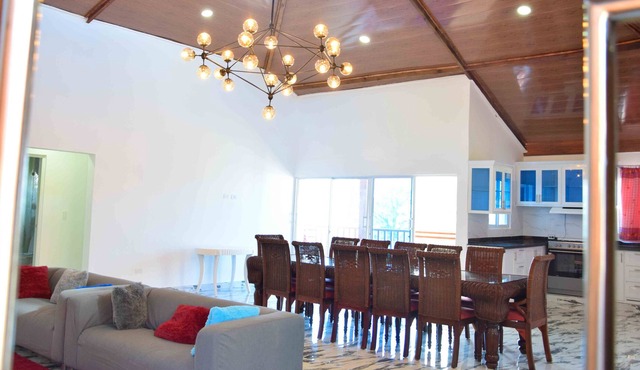 Los Altos de Constanza