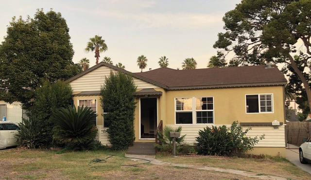 Los Angeles Windsor Hills - economy Room available in house 70/night+fees