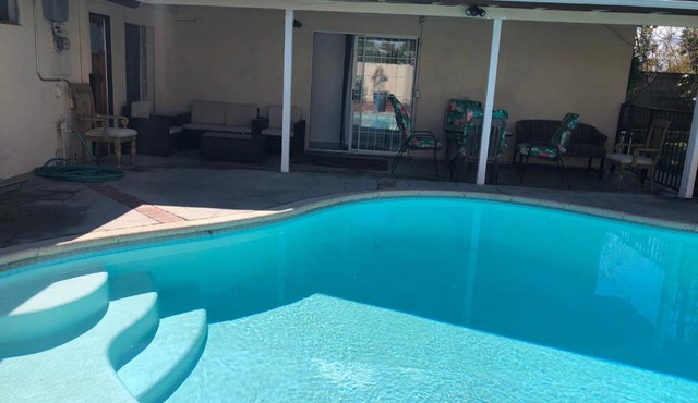 Los Angeles 6 bedrooms 3 bathrooms pool