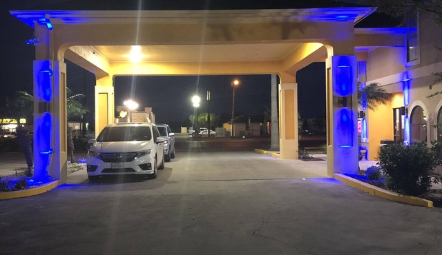 Los Fresnos Inn and Suites