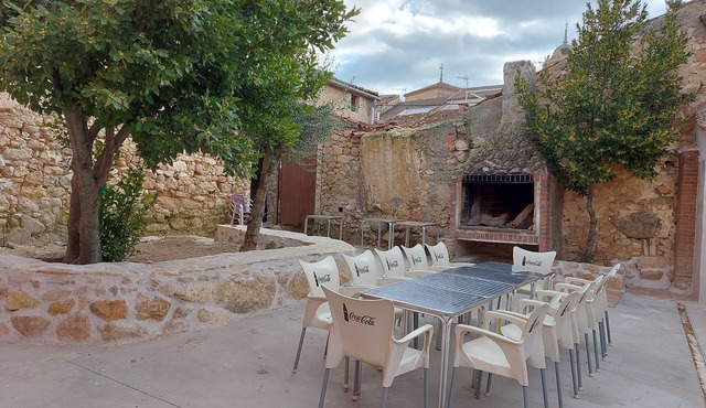Los Laureles. VUT-40/553 House ideal for families with babies, children and pets.