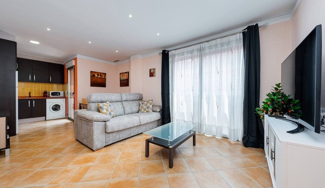 Los Palacios Mediterranean Apartment