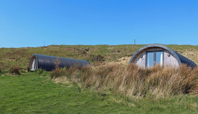 LOSAL, romantic, with a garden in Cullipool, Isle Of Luing