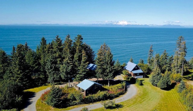 Lost Anchor Cabins - Redoubt Cabin