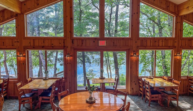 Lost Lake Lodge