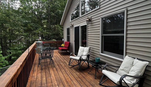 Lost on the Lake-Cozy Cottage with a Lakeview