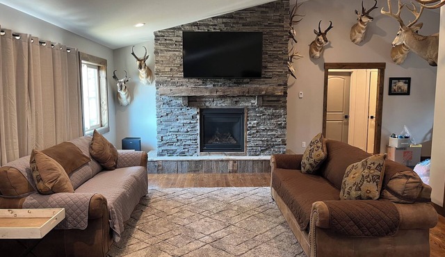 Lost Pines-Family-Friendly Mountain Retreat