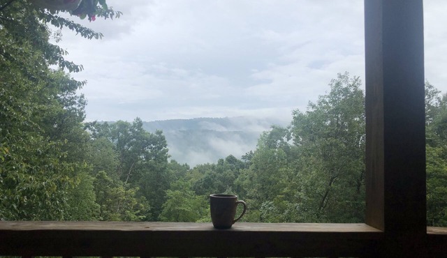 Lost River Luxury Cabin in Wild Wonderful West Virginia-2 hour drive fr DC!
