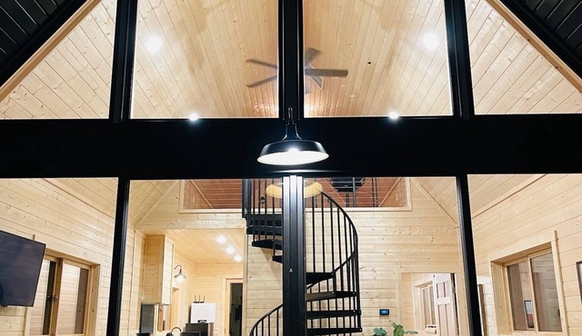 Lost River Nordic House, dog friendly + hot tub