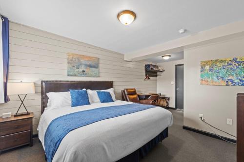 Lost Trail Resort - Riverside Rooms - Sauna - Near Hot Pools