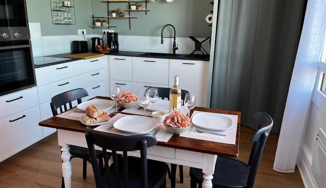 Lostendro, appartements vue port