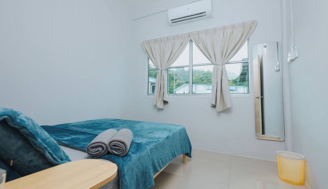 LOT 16 3-bedroom house in peaceful Ranau with WiFi, AC. Enjoy your stay