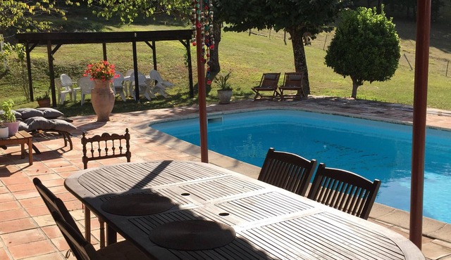 Lot. Montcuq. Charming house in Quercy Blanc, dominant view not overlooked.