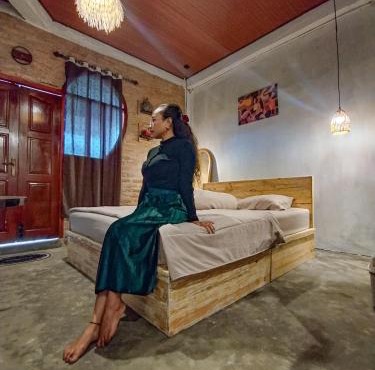 Loti Guest House
