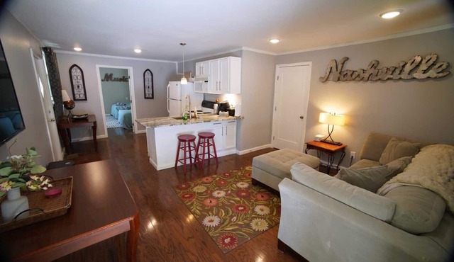 Lots of beds, 2 bath. Only 10 minutes from downtown!