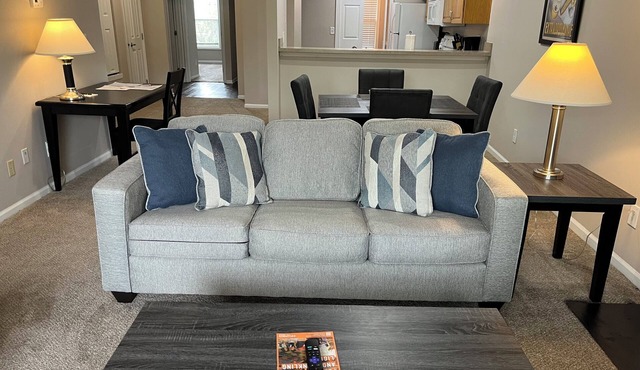 Lots of SPACE! Dublin location, quiet, wooded! Great alternative to hotel stays!