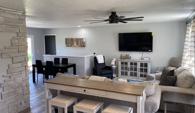 Lots of Space! Central to St Charles and STL. Newly Remodeled. Large Backyard!