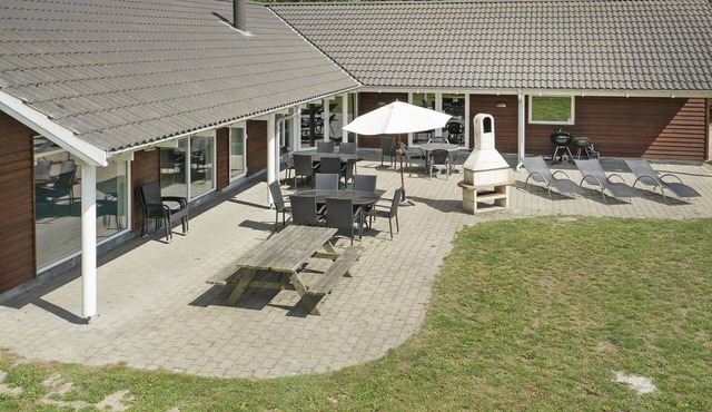 "Lottje" - 300m from the sea by Interhome