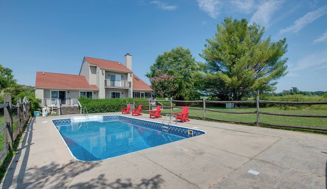 Lottsburg House w/ Private Pool + Fireplace