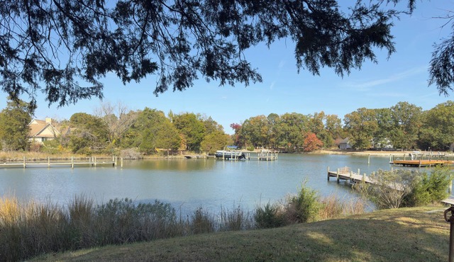 Lottsburg's Landing - Your Waterfront Escape on Wrights Cove