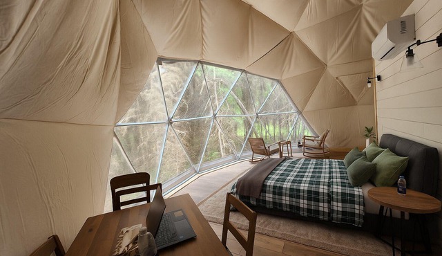 Lotus Glamping Dome 1