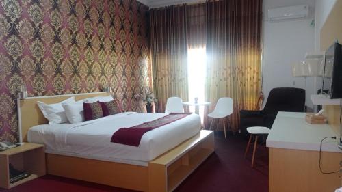 Lotus Hotel