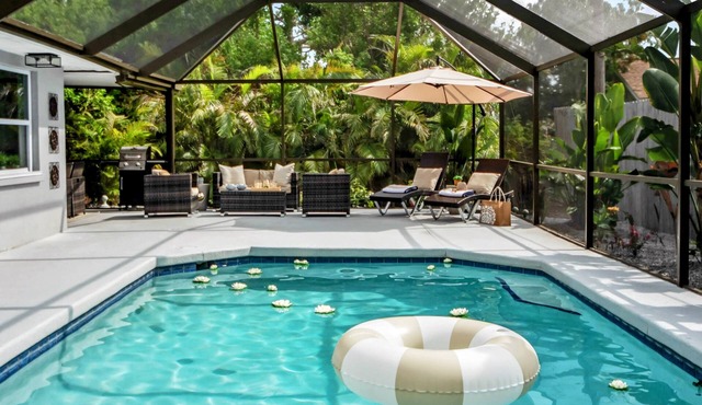 🪷Lotus House-Relaxation-few Minutes to🏖️ Beaches-🏊Heated Pool