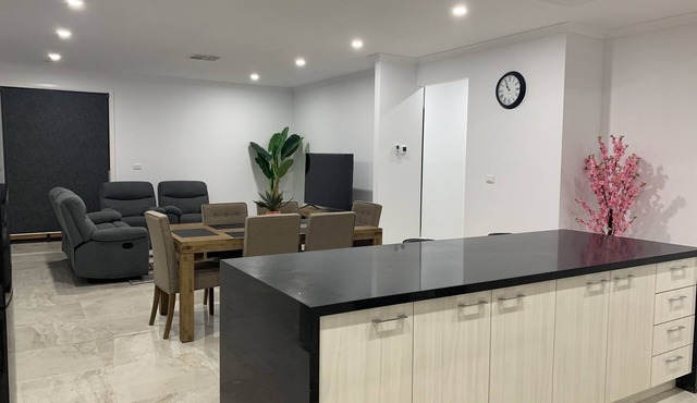 LOTUS VILLA FREE WI-FI - CLOSE TO THE AIRPORT