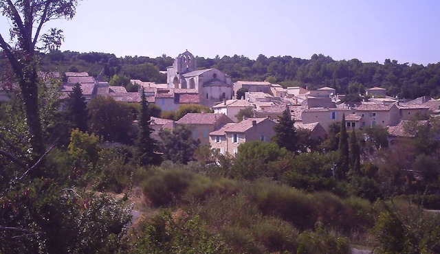 Lou jas dei lavandes" gîte with SWIMMING POOL and complimentary arrival breakfast