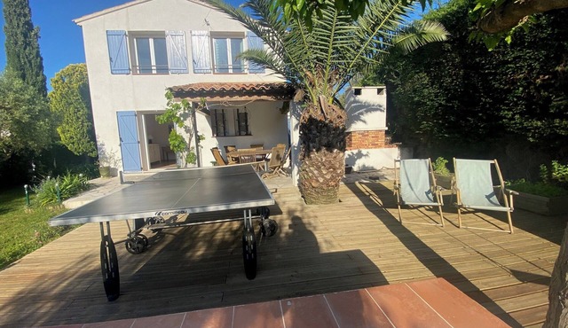 Lou Paradou, large village house, close to beaches