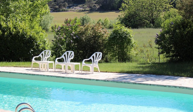 Lou Penequet, a charming Mas in Provence with shared pool, countryside
