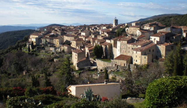 Lou Picatas" gîte with terrace