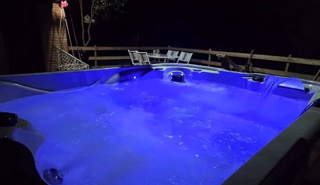 Lou Pichoun - Private Jacuzzi & Vineyards