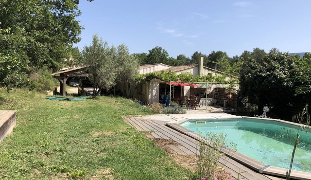 Loue Belle Maison Avec Jardin et Piscine au Calme, Environs D'aix-en-provence