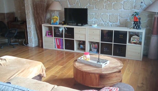 Loue une Chambre Dans ma Maison Dans Laquelle je vis + pti Déjeuner