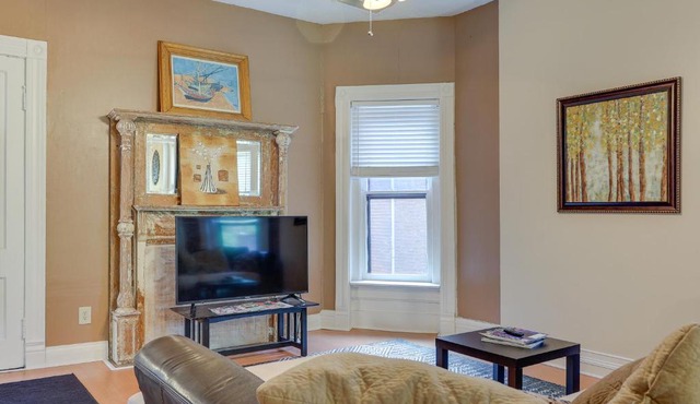 Louisville Apartment about 2 Mi to Downtown and Derby!