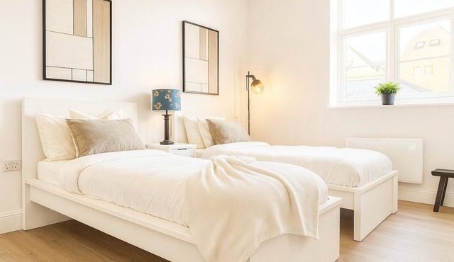 Louisville Flat 3 in Newmarket