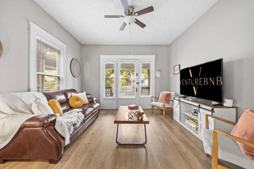 Louisville Haven With BBQ Fire Pit & Private Yard