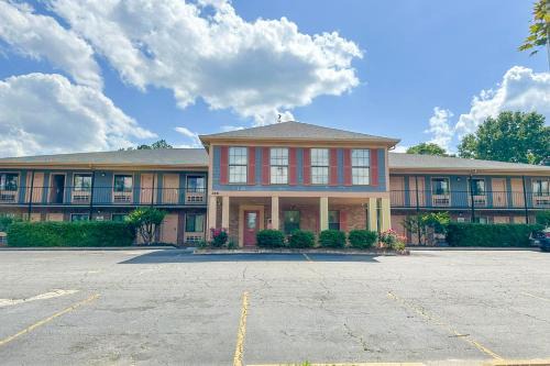 Louisville Inn by OYO Louisville Municipal Airport