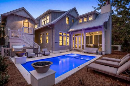 LouLou and Studs Beachhouse