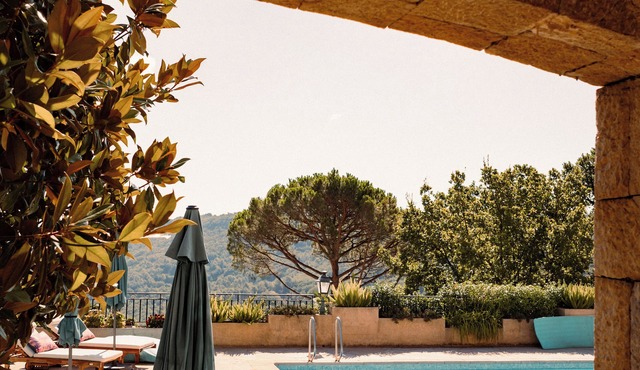 Loup Castel Boutique Hotel B&B